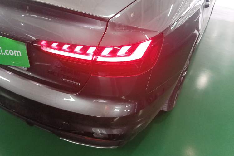 Used Audi A4L 2023 40 TFSI quattro Luxury Dynamic Edition Right Rear Taillight