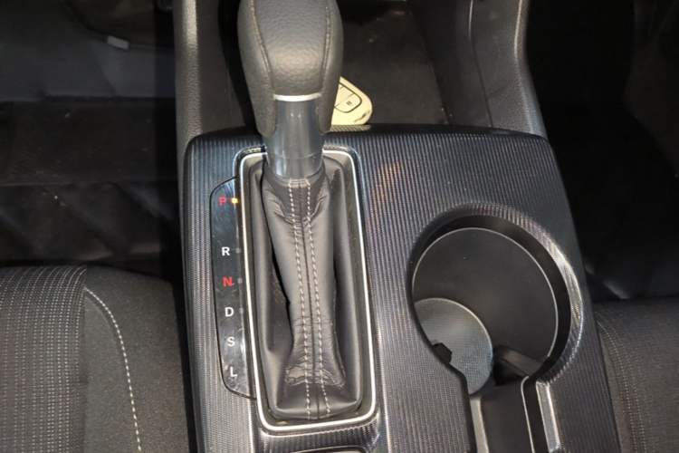 Used Honda Civic 2022 240TURBO CVT Dynamic Edition Gear Lever