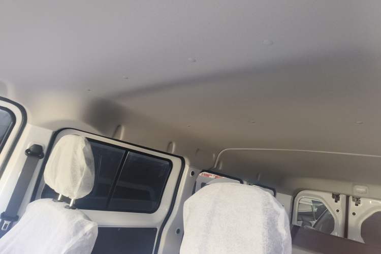 Used Wuling Yangguang 2025 Model 400km Bus Edition—Comfort Edition
