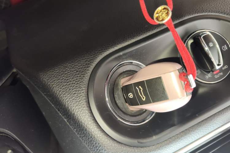 Used Porsche Macan 2014 Macan 2.0T Vehicle Key