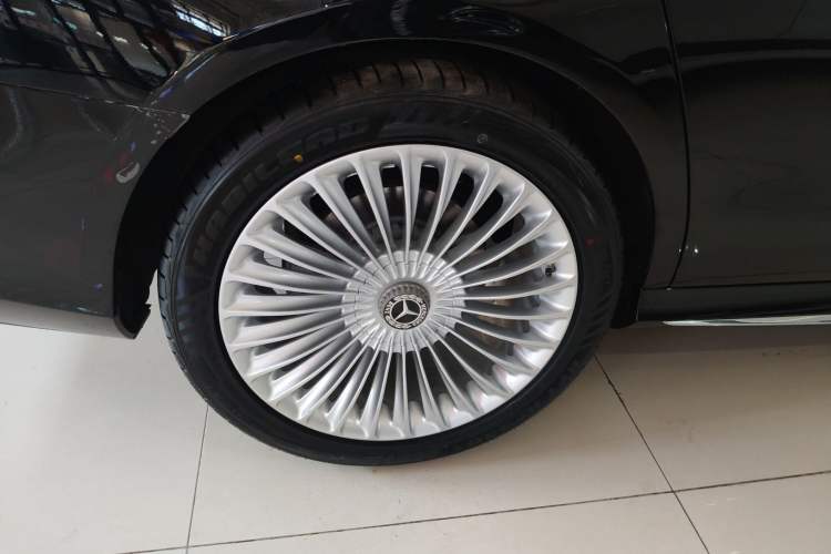 Used Mercedes-Benz E-Class 2019 Restyled E 300 L Sport Luxury Edition