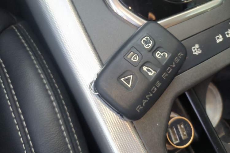 Used Land Rover Range Evoque 2013 2.0T 5-Door Ignite Edition Vehicle Key