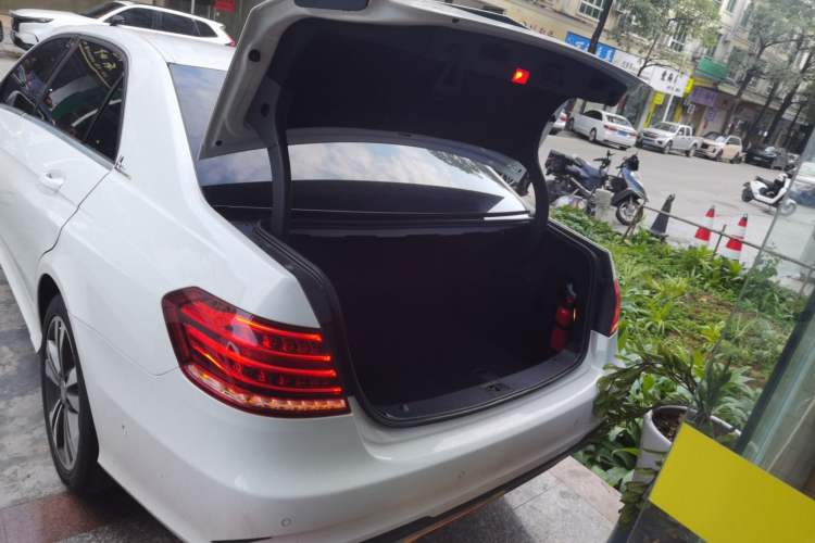 Used Mercedes-Benz E-Class 2015 E 260 L Sport Edition