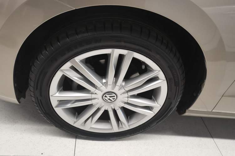 Used Volkswagen Golf Sportsvan 2018 230TSI Automatic Luxury Model