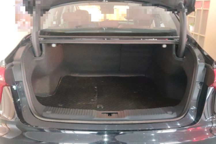 Used Hongqi H5 PHEV 2025 170 Super Hybrid Version Trunk