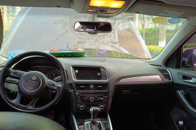 Used Audi Q5 2017 40 TFSI Technology Edition Headliner