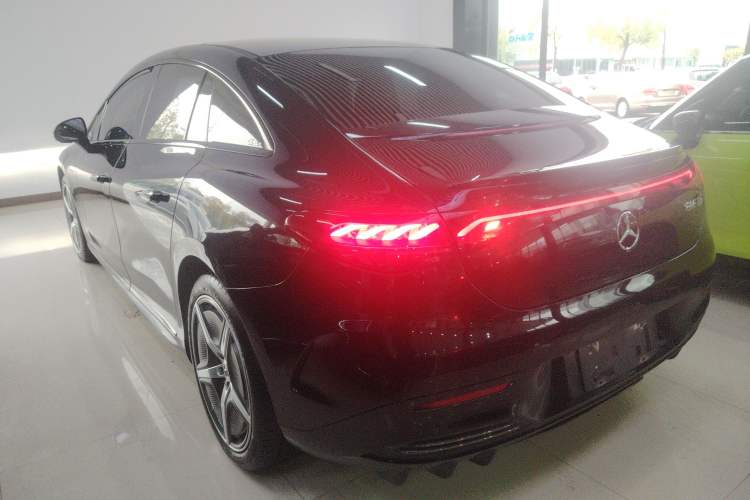 Used Mercedes-Benz EQE 2022 350 First Edition Special Version
