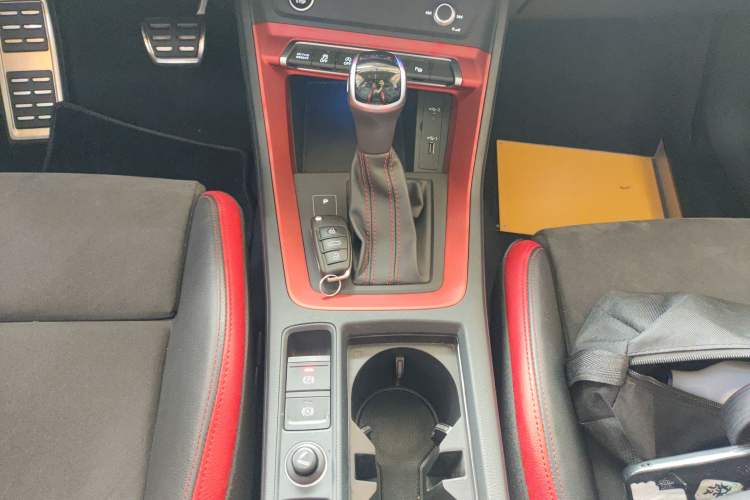 Used Audi Q3 2021 40 TFSI Fashion Dynamic Model
