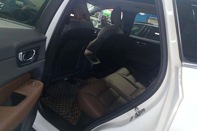 Used Volvo XC60 2020 T5 4x4 Zhiyi Luxury Edition