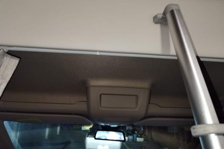 Used SAIC MAXUS MAXUS V100 RV 2023 2.0T Life Home V100 Dual-Expansion Mountain Retreat Edition