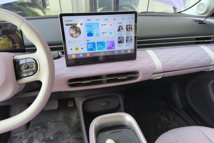 Used Dongfeng NAMMI 01 2024 New Edition 330 Plus Smart+ Audio And AC Panel