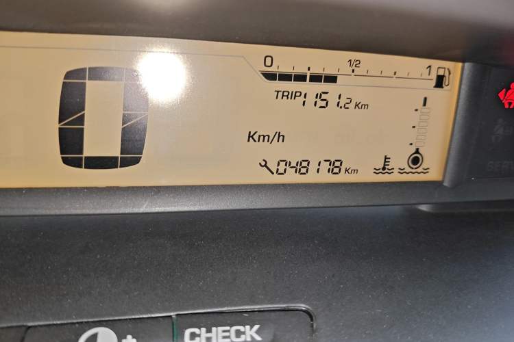 Used Citroen C-Quatre 2011 Sedan 1.6L Automatic Fashion Edition