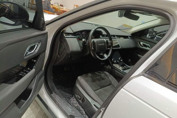 Used Land Rover Range Rover Velar 2019 250 PS
