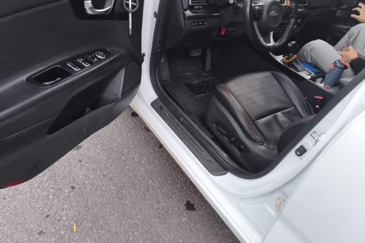 Used Kia K4 2017 1.8L Automatic GL Driver Seat