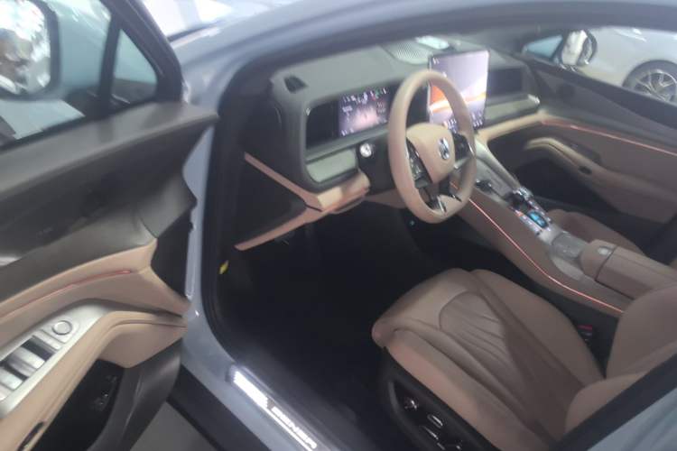 Used Denza N7 2024 630 All-Wheel Drive Intelligent Driving Max Edition Driver Seat