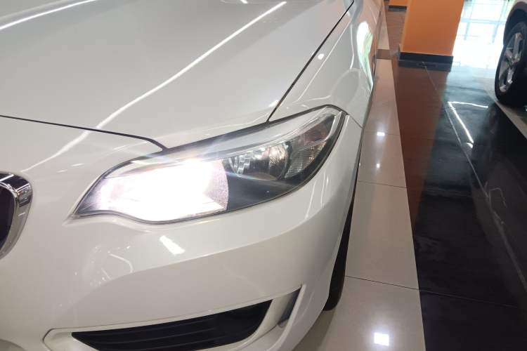 Used BMW 2 Series 2015 218i