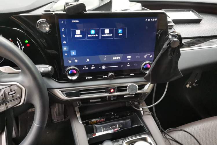 Used Lexus RX 2023 350h Four-Wheel Drive Enjoyment Version Audio And AC Panel