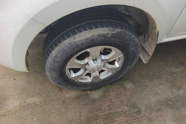 Used Great Wall Wingle 7 2022 2.0T Gasoline Two-Wheel Drive Value Edition Big Double GW4C20B Left Front Wheel Hub