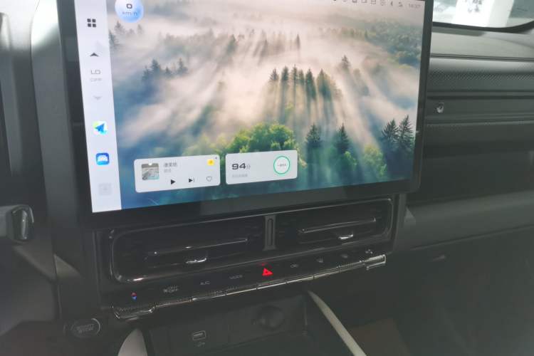 Used Haval Raptor New Energy 2024 Hi4 145 Cross-Over Edition Audio And AC Panel