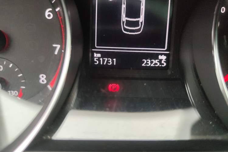 Used Volkswagen Magotan 2019 330TSI DSG Leading Model China VI Standard Odometer Close Up