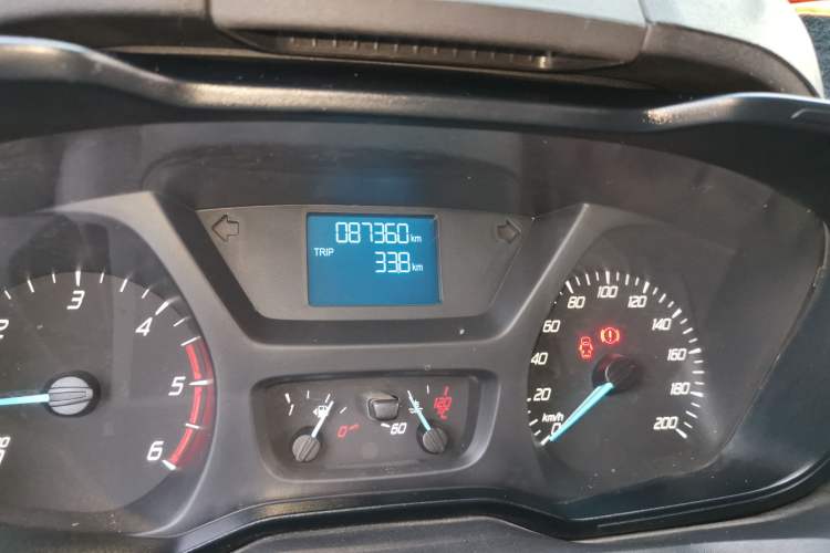 Used Ford Transit 2017 2.0T Diesel Multi-Purpose Commercial Vehicle Short Wheelbase Low Roof China V Standard
