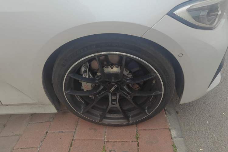 Used BMW 3 Series 2020 Facelifted 325Li M Sport Night Edition Package Right Front Wheel Hub