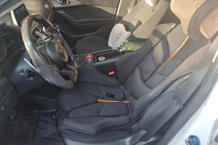 Used Mazda Mazda 3 Axela 2017 Hatchback 2.0L Automatic Luxury Model Emission Standard China V
