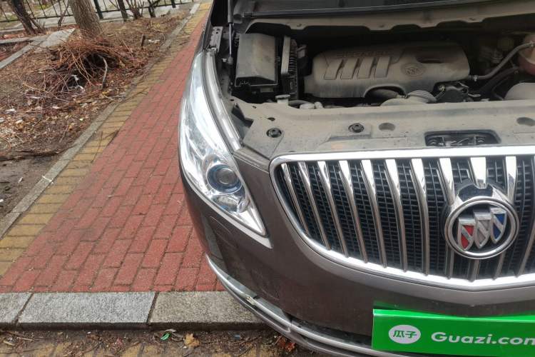 Used Buick GL8 2015 2.4L Luxury Business Premium Edition Right Front Headlight