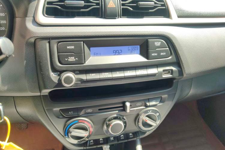 Used Hyundai Verna (older generation) 2020 1.4L Manual GL Refreshed Edition
