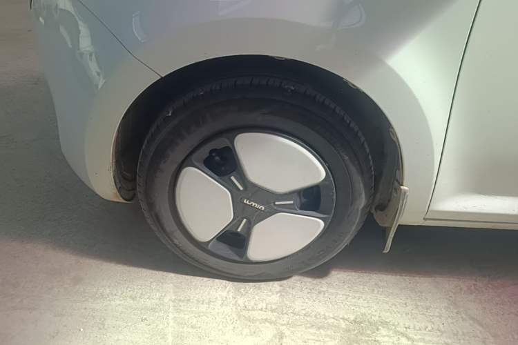 Used CHANGAN NEVO Lumin 2023 301km Honey Dew Edition