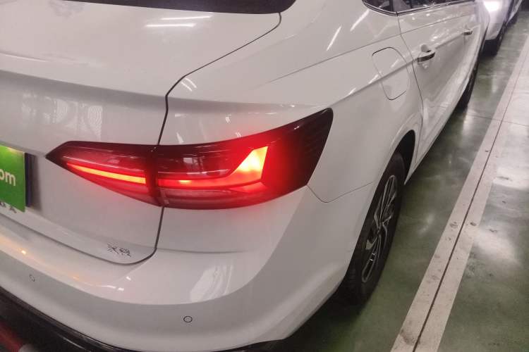 Used Volkswagen Lavida 2023 New Sharp 1.5L Automatic Outstanding New Vision Edition Exterior 3