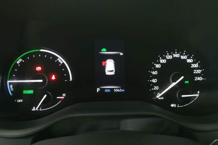 Used Toyota Granvia 2024 2.5L Hybrid Luxury Edition