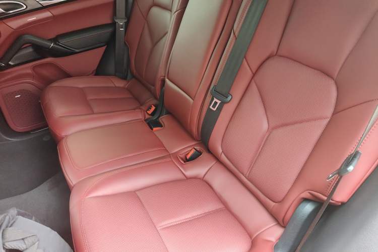 Used Porsche Cayenne 2015 Cayenne Turbo 4.8T Left Rear Seat