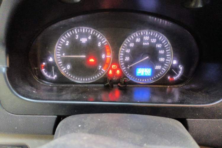 Used BAIC Weiwang M20 2014 1.5L practical type BJ415A Instrument Cluster