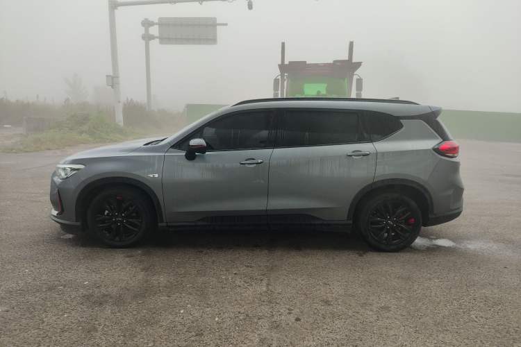 Used Chevrolet Orlando 2020 Light Hybrid Redline 530T Automatic Enjoyment Edition (5+2 Models)