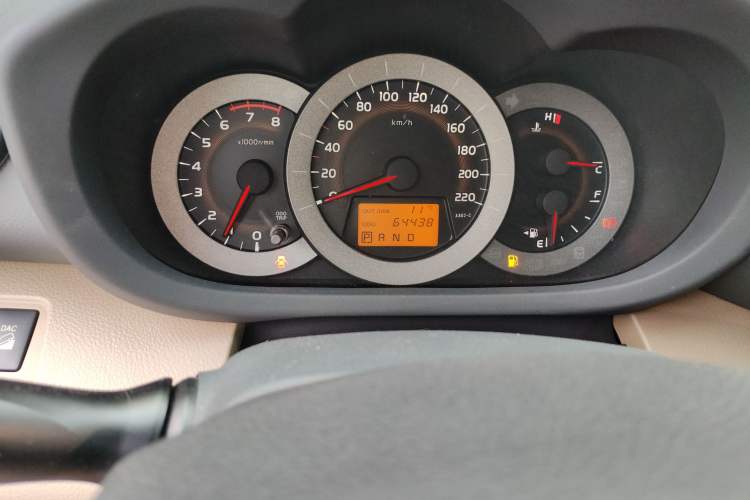 Used Toyota RAV4 2011 2.4L Automatic 4x4 Supreme Navigation Edition
