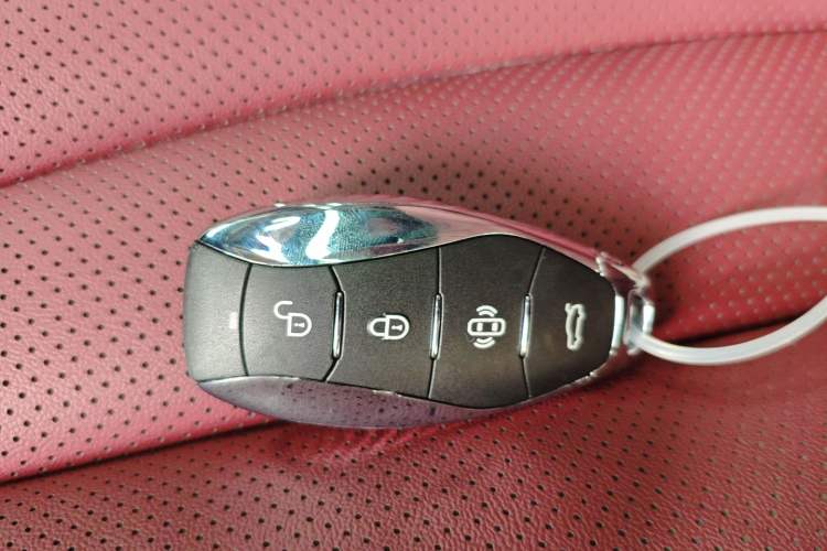 Used Hongqi H5 2024 1.5T DCT Smart Connect Flagship Edition Interior 1