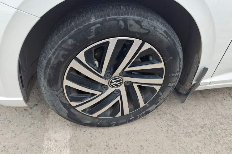 Used Volkswagen Lavida 2022 280TSI DSG Comfort Edition Left Front Wheel Hub