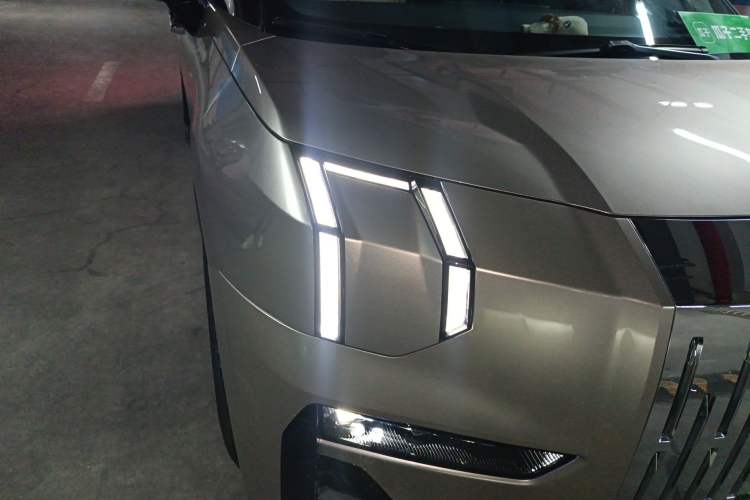 Used Zeekr 009 2022 WE Edition
