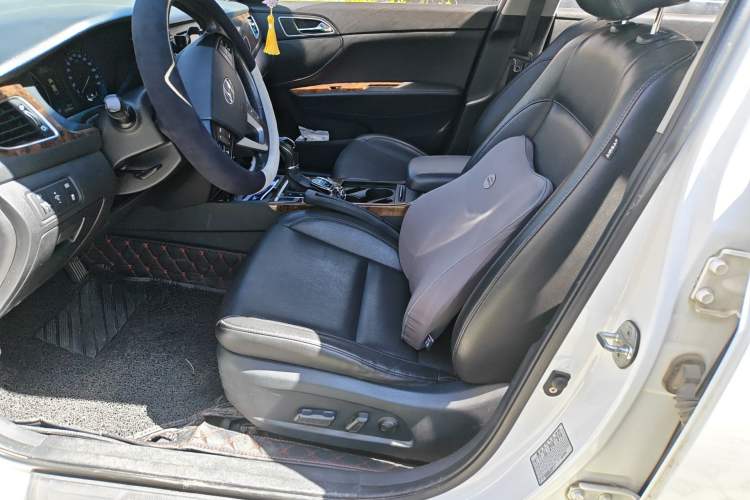 Used Hyundai Mistra 2014 1.8L Automatic Deluxe DLX Model Left Front Seat