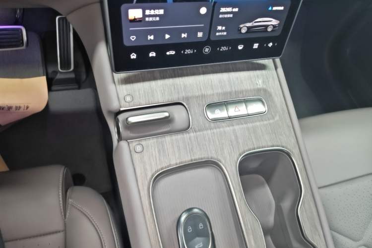 Used Nio ET7 2024 75 kWh Executive Signature Edition
