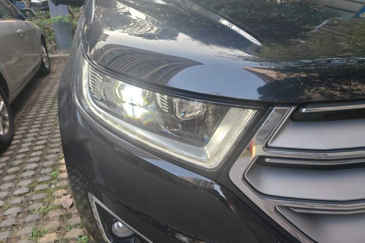 Used Ford Edge 2018 EcoBoost 245 Two-Wheel-Drive Titanium 7-Seater China V Standard
