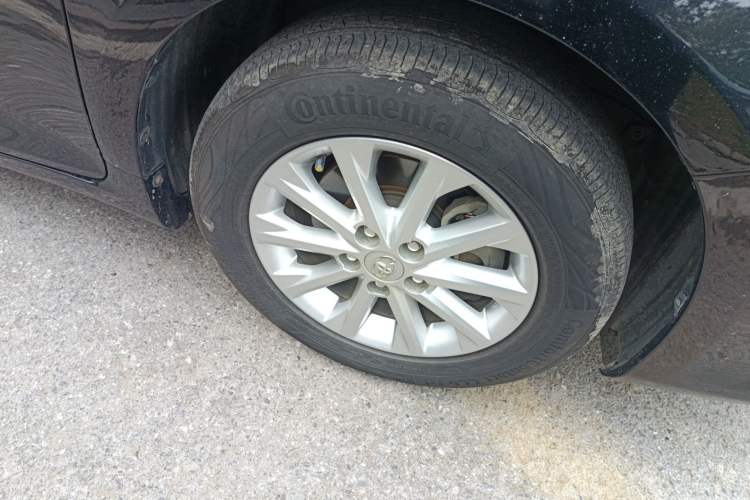 Used Toyota Camry 2015 2.0E Elite Edition
