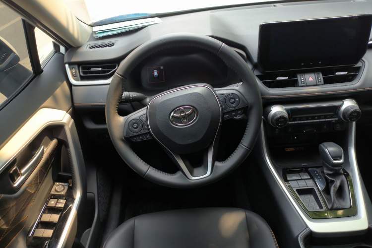 Used Toyota RAV4 2024 2.0L CVT Two-Wheel Drive Fashion Plus Edition Steering Wheel