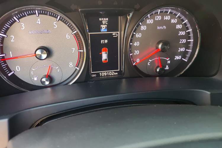 Used Toyota Crown 2015 2.0T Fashion Edition
