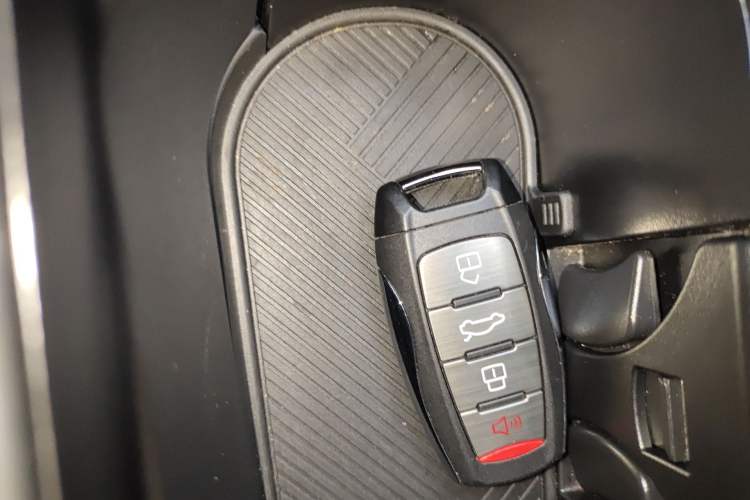 Used Haval H6 2021 3rd Generation 2.0T Automatic Two-Wheel Drive Max Vehicle Key