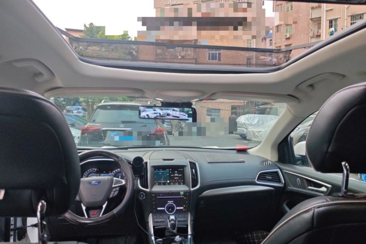 Used Ford Edge 2016 EcoBoost 330 V6 Four-Wheel-Drive Flagship Model with 7 Seats Headliner