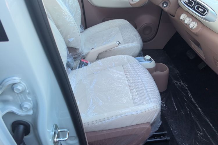 Used Wuling Hongguang MINIEV 2025 Four-Door Version Advanced Edition
