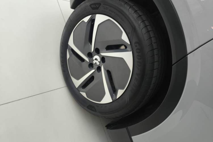 Used Nio EC6 2023 75 kWh