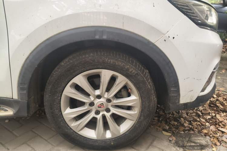 Used Roewe RX5 2018 20T Two-Wheel Drive Automatic Internet Smart Edition